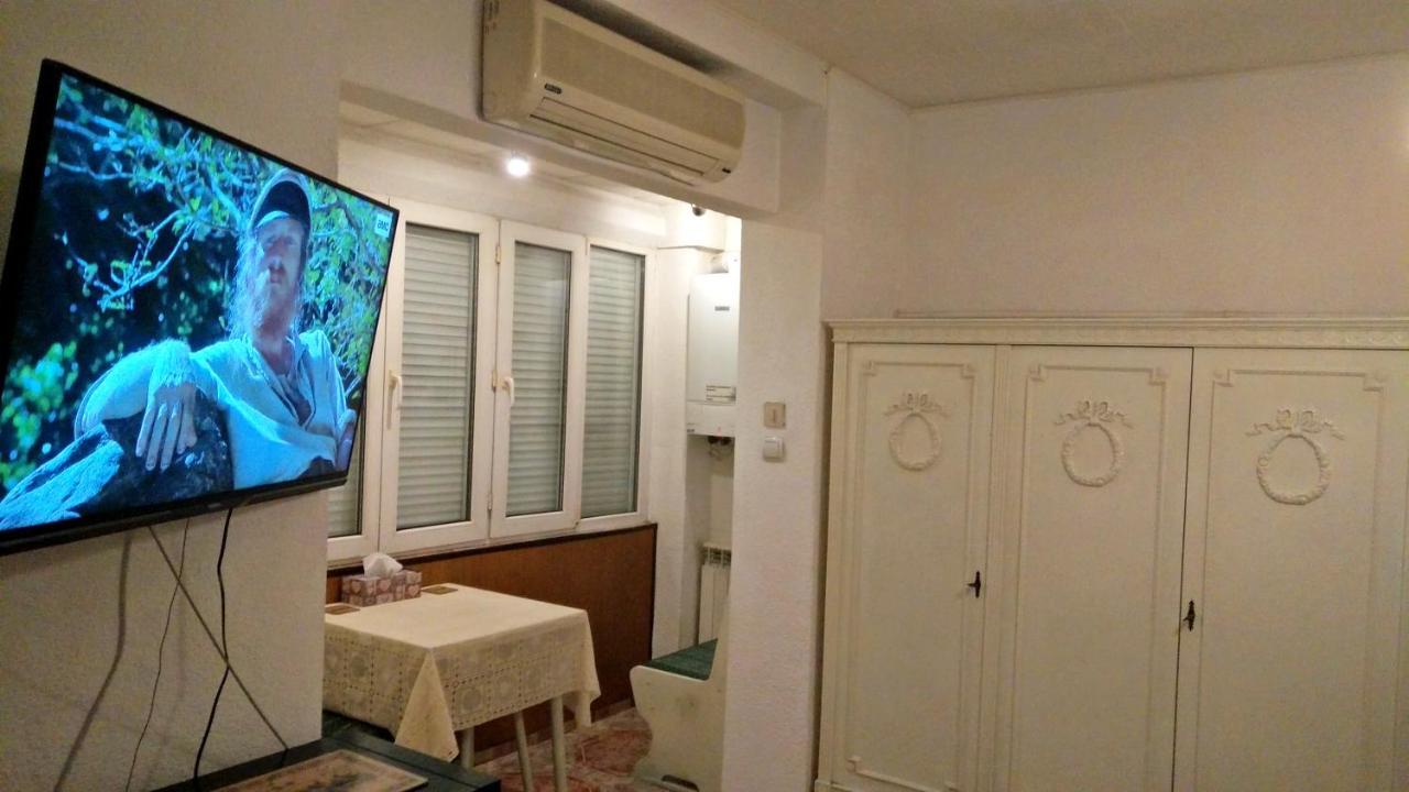 Rompromo Plus Accommodation Bucharest Exterior photo