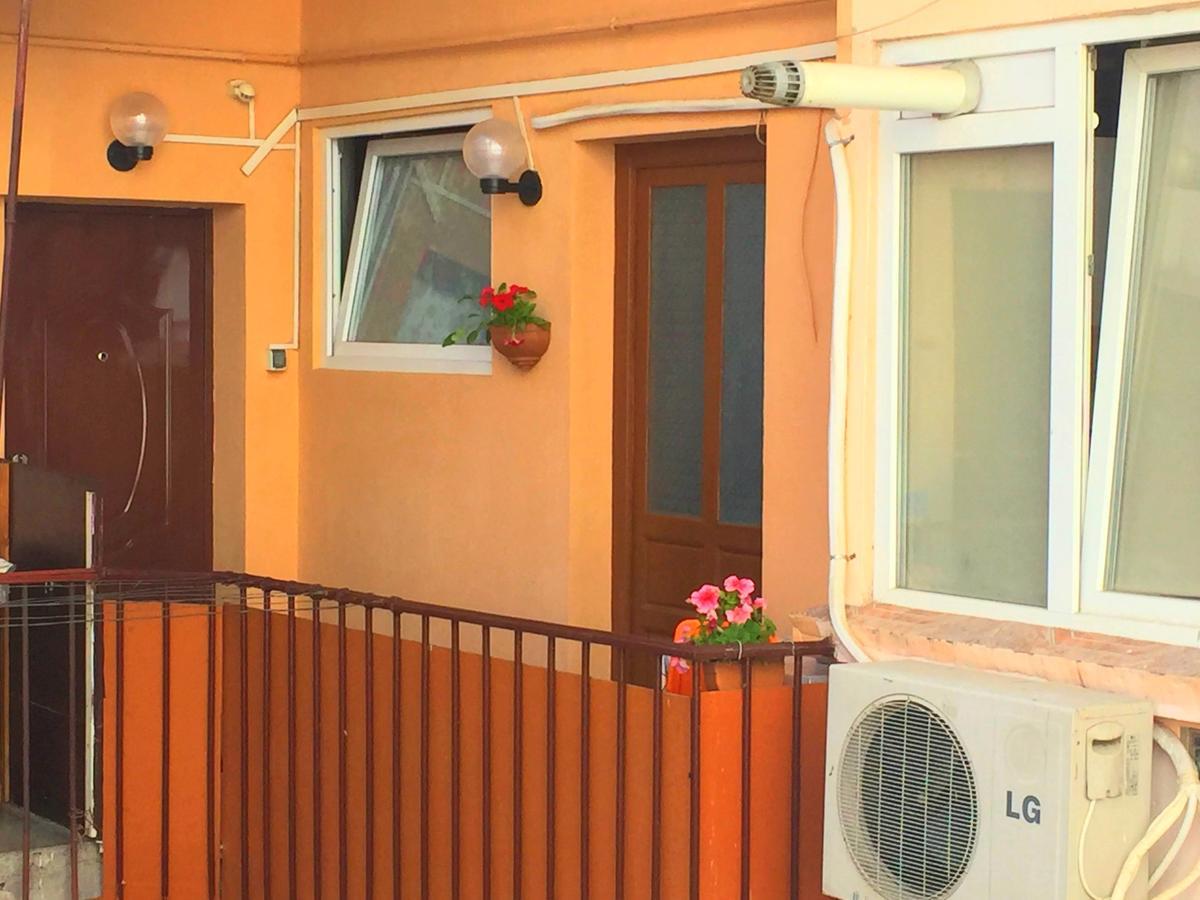 Rompromo Plus Accommodation Bucharest Exterior photo